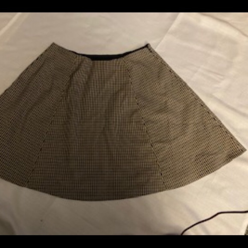 Cute houndstooth skirt